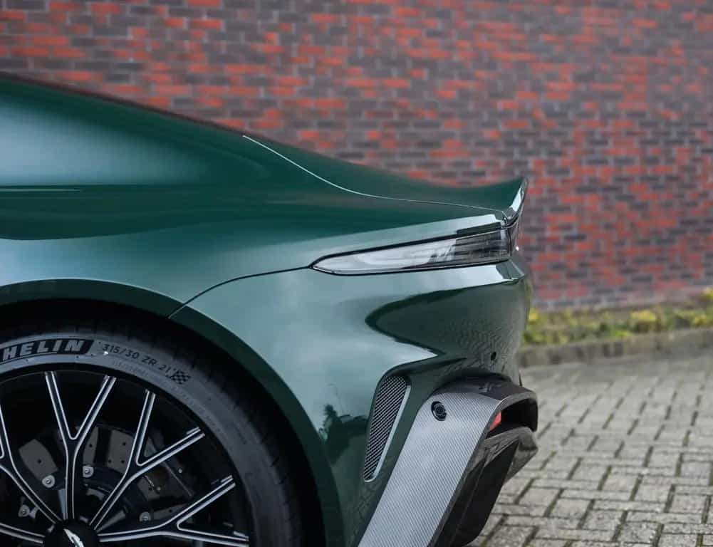 Aston Martin V12 Vantage | 1/333 - Collectable 03/2023-photo-26