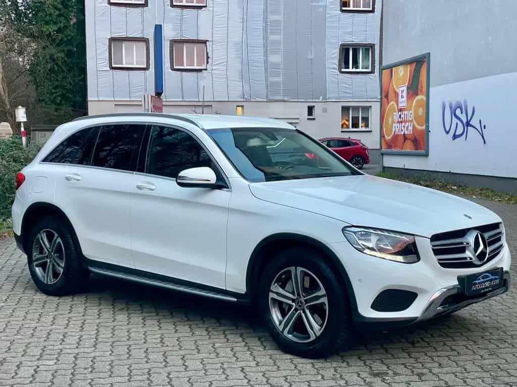 Mercedes-Benz GLC 250 4Matic "Sportpaket*Trettbretter*VOLL*1A" 06/2018-photo-5