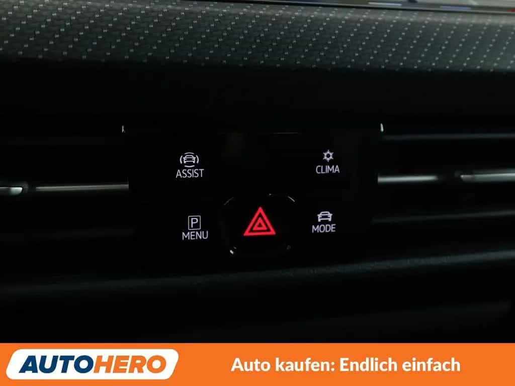Volkswagen Golf VIII 1.5 eTSI ACT R-Line Aut.*NAVI*LED*ACC* 12/2020-photo-21