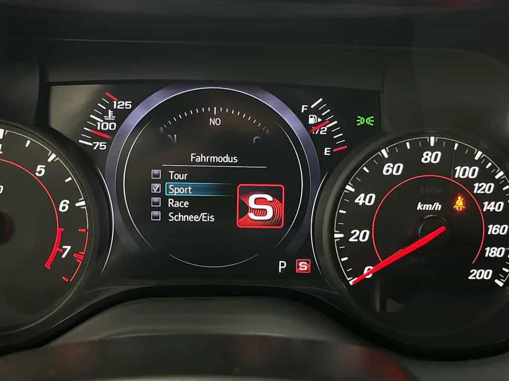 Chevrolet Camaro SS *6,2l V8 / ZL1 /AUT./ LED/ SHZ* 03/2023-photo-19