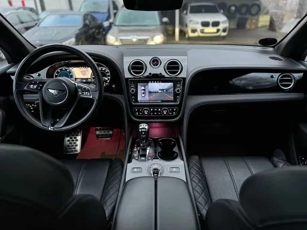 Bentley Bentayga V8 1-HAND*MWST*HUD*AIR*SOFT*360°*PANO! 04/2020-photo-16