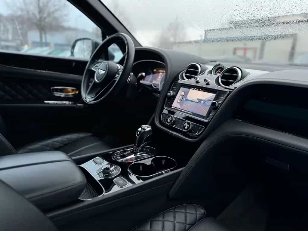 Bentley Bentayga V8 1-HAND*MWST*HUD*AIR*SOFT*360°*PANO! 04/2020-photo-18