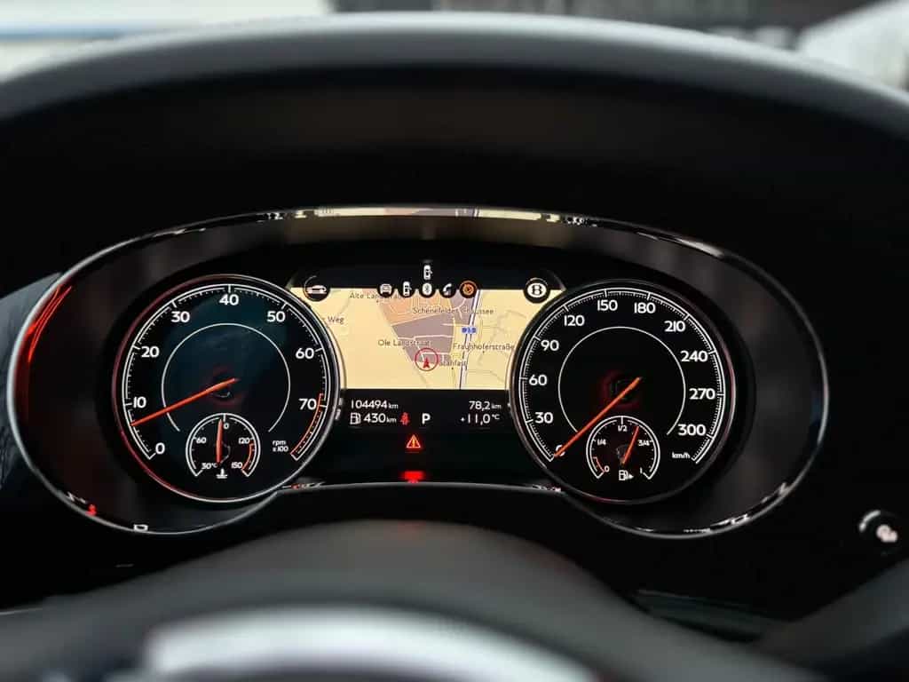 Bentley Bentayga V8 1-HAND*MWST*HUD*AIR*SOFT*360°*PANO! 04/2020-photo-23