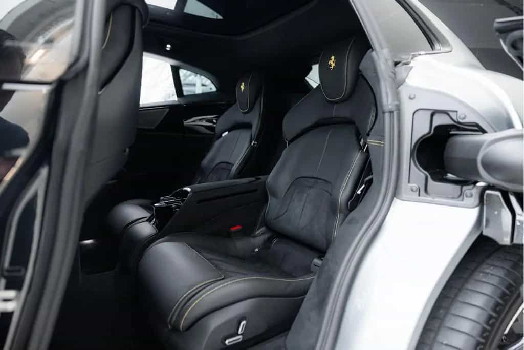 Ferrari Purosangue 6.5 V12 | Matte PPF | Panorama | CF E 01/2025-photo-17