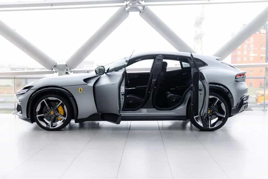 Ferrari Purosangue 6.5 V12 | Matte PPF | Panorama | CF E 01/2025-photo-18