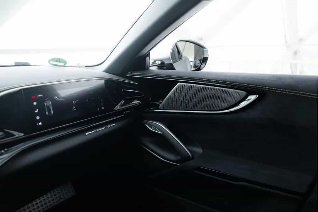 Ferrari Purosangue 6.5 V12 | Matte PPF | Panorama | CF E 01/2025-photo-38