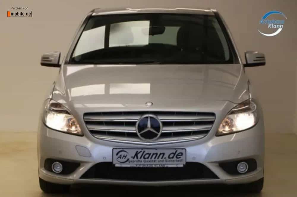 Mercedes-Benz B-Class 122PS BlueEfficiency AHK Sitzheizung PDC 10/2012-photo-1