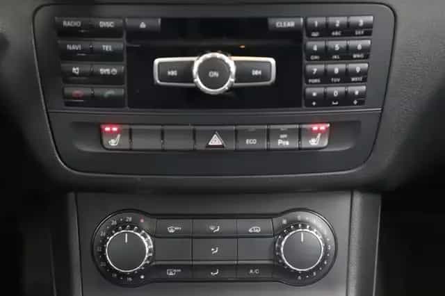 Mercedes-Benz B-Class 122PS BlueEfficiency AHK Sitzheizung PDC 10/2012-photo-12