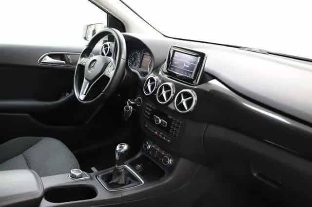 Mercedes-Benz B-Class 122PS BlueEfficiency AHK Sitzheizung PDC 10/2012-photo-17