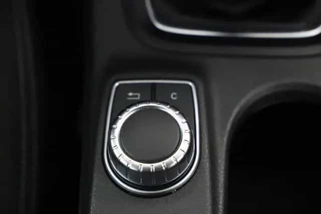 Mercedes-Benz B-Class 122PS BlueEfficiency AHK Sitzheizung PDC 10/2012-photo-23
