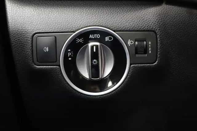 Mercedes-Benz B-Class 122PS BlueEfficiency AHK Sitzheizung PDC 10/2012-photo-24