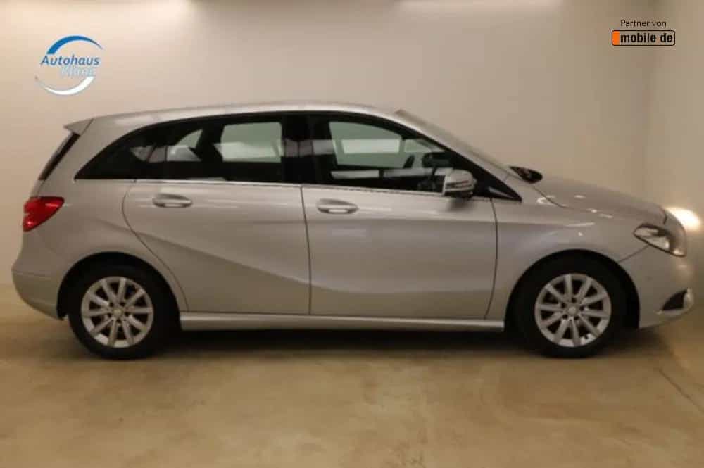Mercedes-Benz B-Class 122PS BlueEfficiency AHK Sitzheizung PDC 10/2012-photo-4