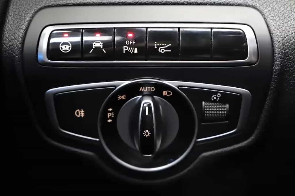 Mercedes-Benz C 200 CGI 184PS AMG Line HUD Memory ACC Leder 04/2014-photo-20