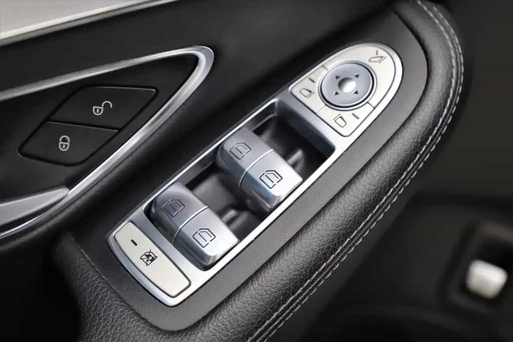 Mercedes-Benz C 200 CGI 184PS AMG Line HUD Memory ACC Leder 04/2014-photo-22
