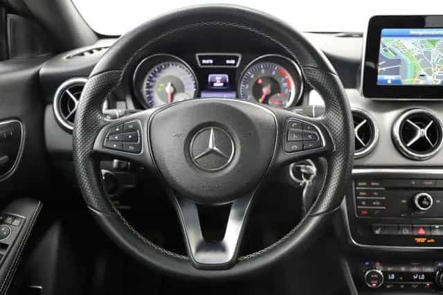 Mercedes-Benz CLA-Class 06/2015-photo-16