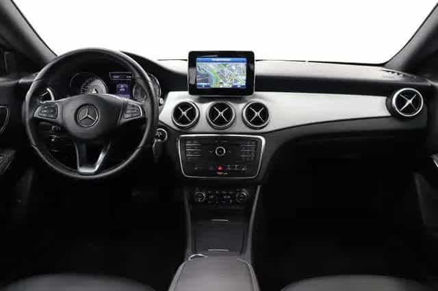 Mercedes-Benz CLA-Class 06/2015-photo-18