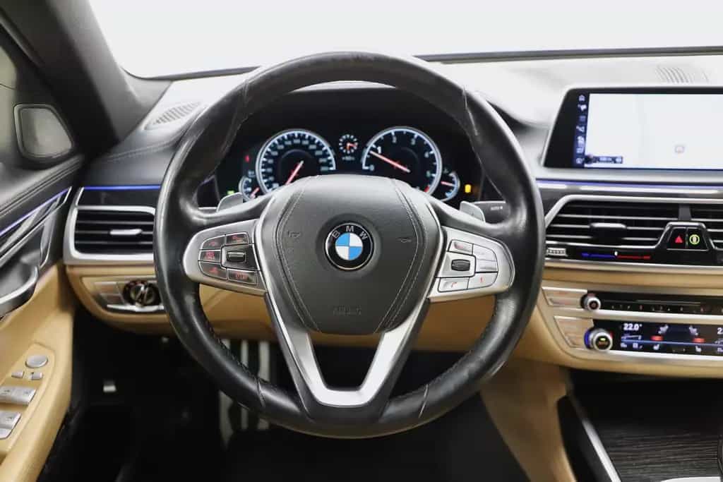 BMW 7 Series d 265PS xDrive M-Paket HUD H&K Softclose 11/2015-photo-16