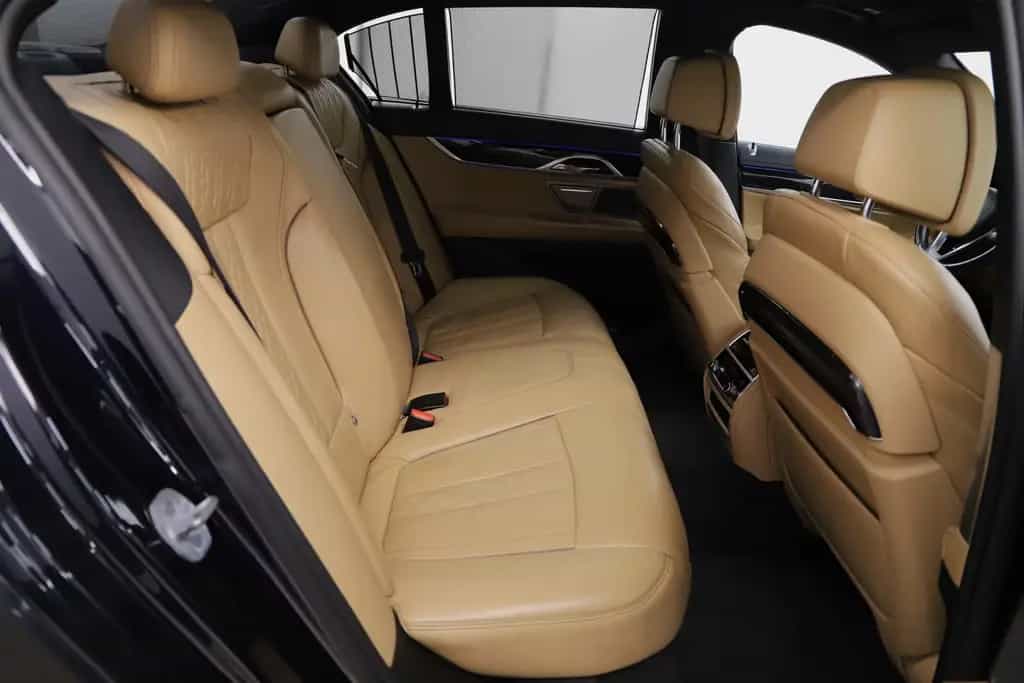 BMW 7 Series d 265PS xDrive M-Paket HUD H&K Softclose 11/2015-photo-19