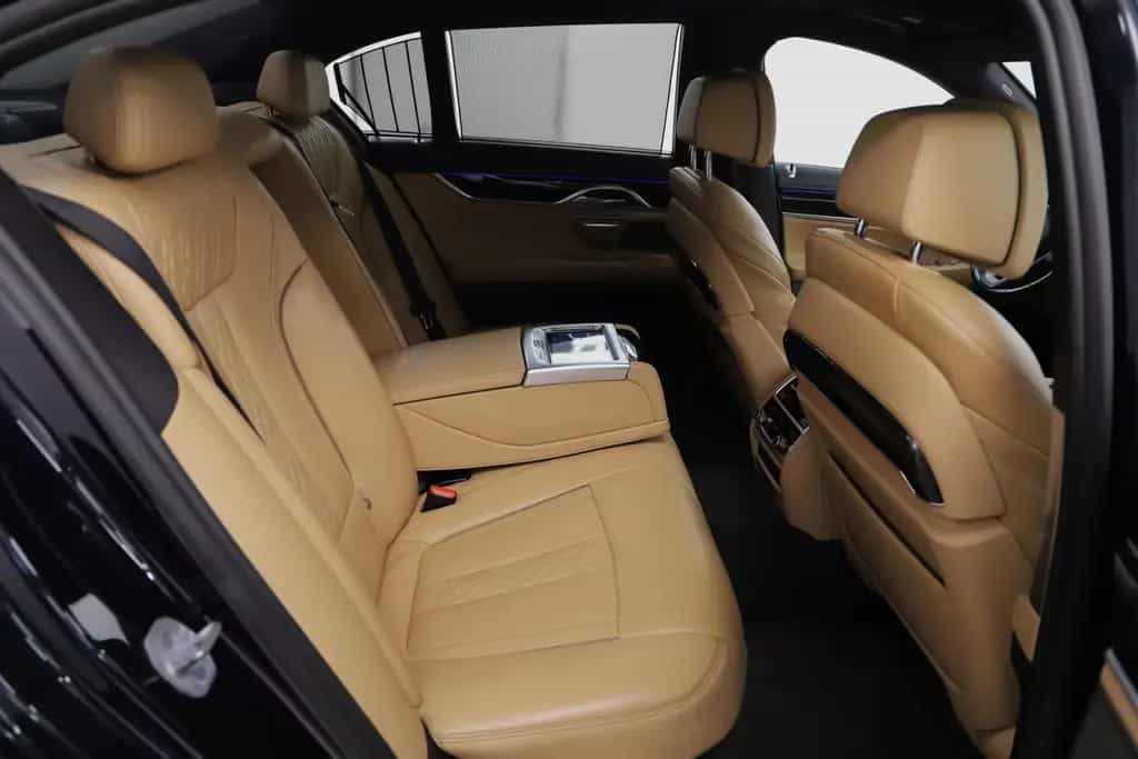 BMW 7 Series d 265PS xDrive M-Paket HUD H&K Softclose 11/2015-photo-20