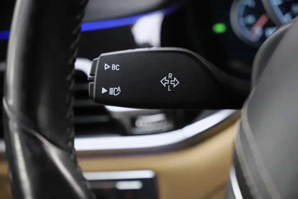 BMW 7 Series d 265PS xDrive M-Paket HUD H&K Softclose 11/2015-photo-29