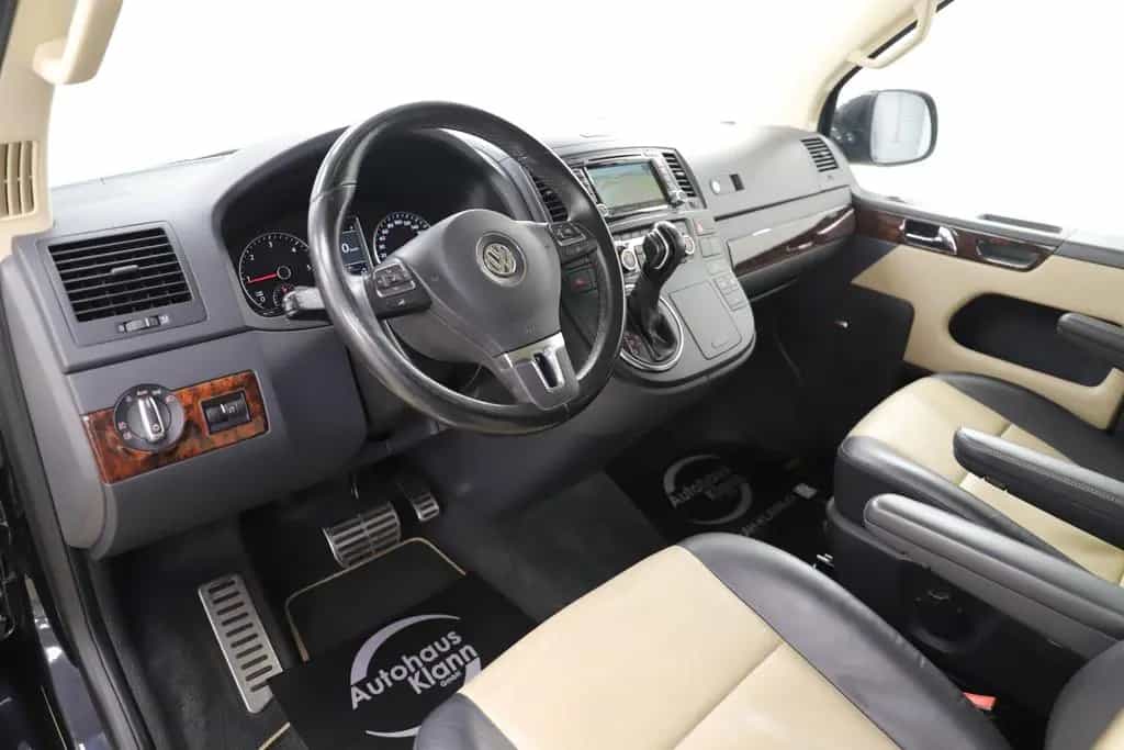Volkswagen Multivan 06/2014-photo-14