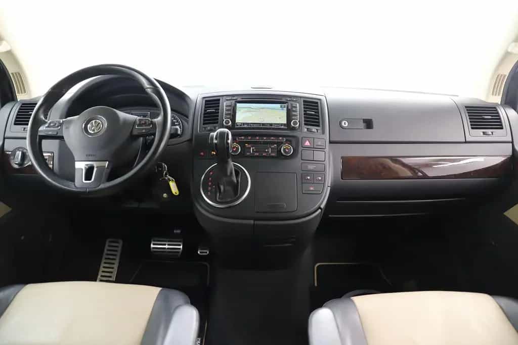 Volkswagen Multivan 06/2014-photo-15