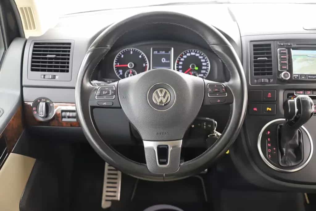 Volkswagen Multivan 06/2014-photo-21