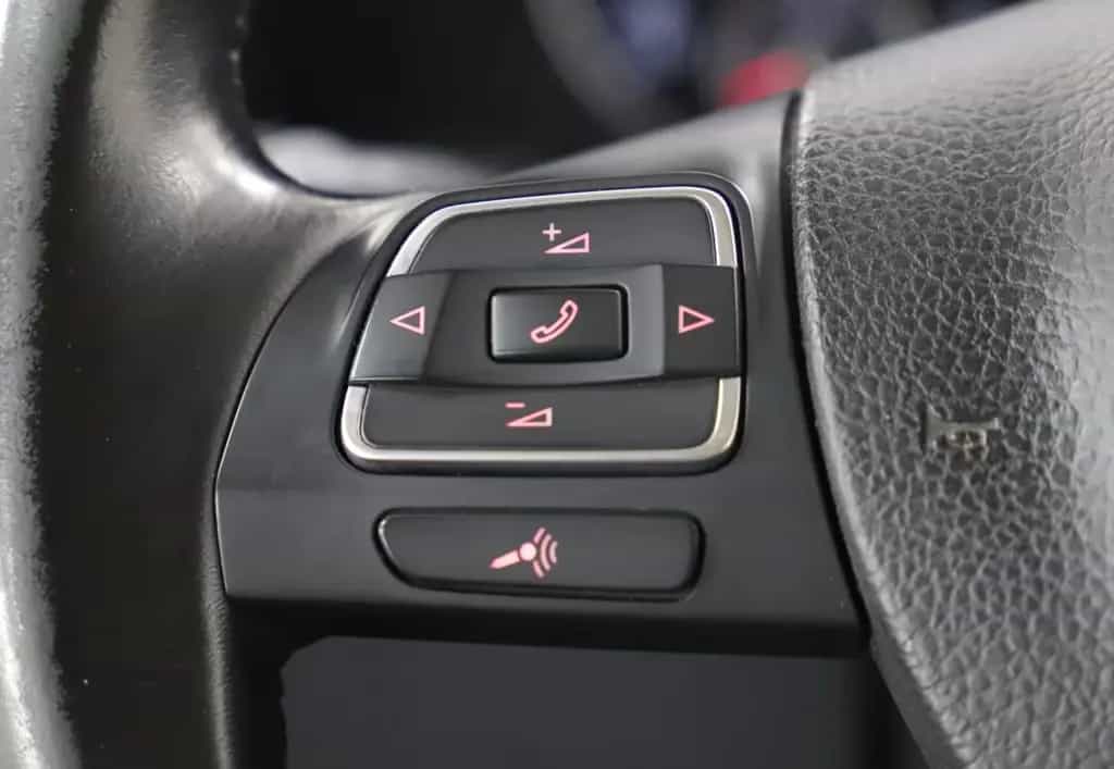 Volkswagen Multivan 06/2014-photo-24