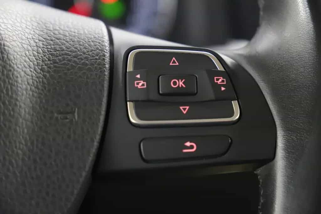 Volkswagen Multivan 06/2014-photo-25