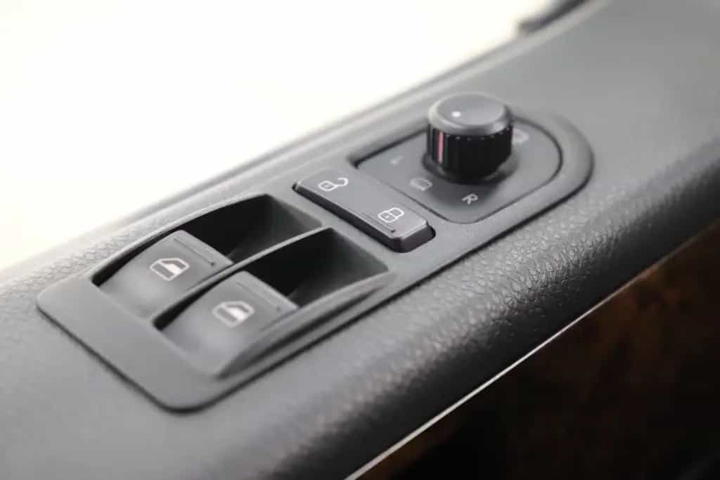Volkswagen Multivan 06/2014-photo-27