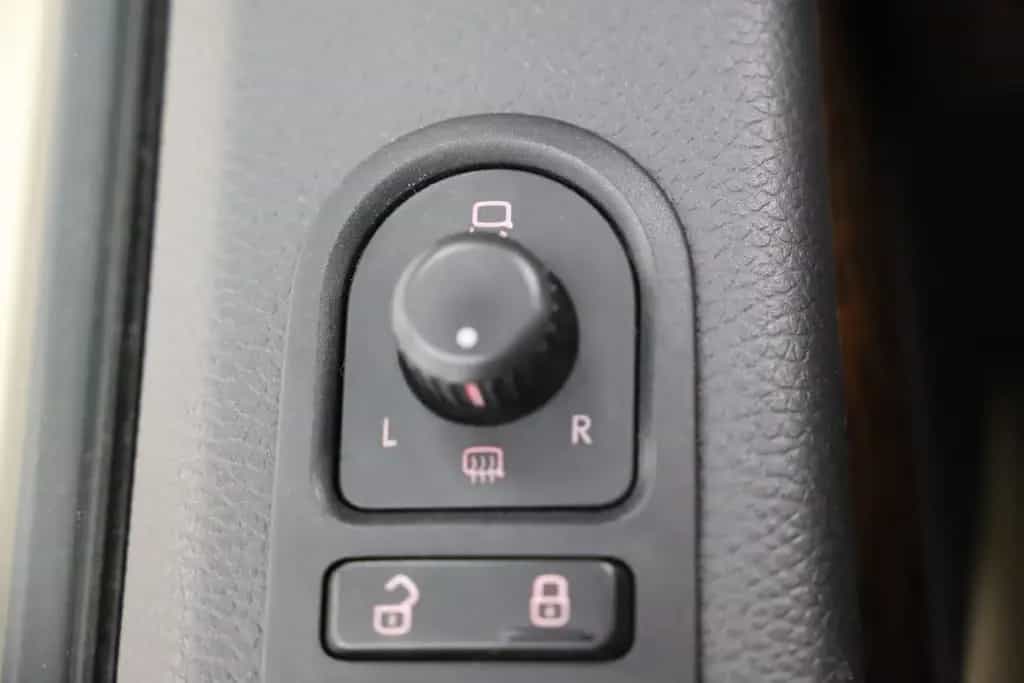 Volkswagen Multivan 06/2014-photo-28