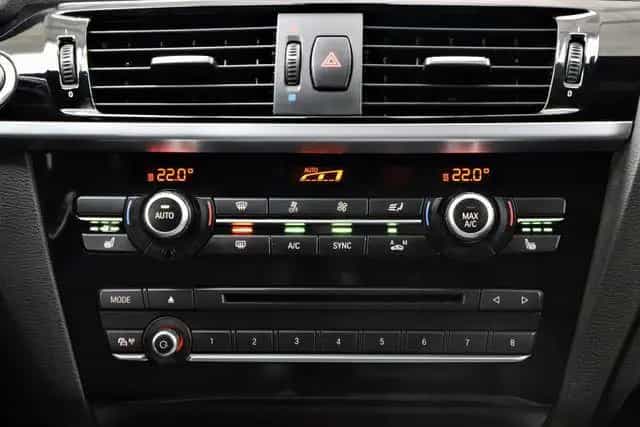 BMW X4 xDrive 20iA 184PS M-Paket R-Cam Xenon Navi 01/2017-photo-17