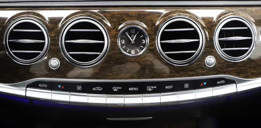 Mercedes-Benz S-Class 03/2014-photo-19