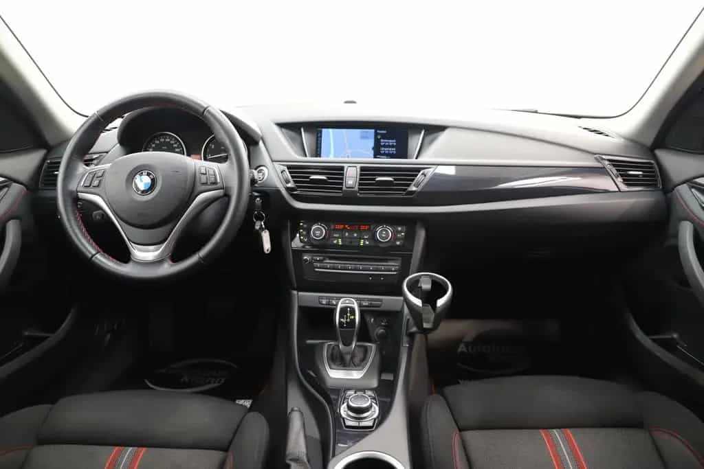 BMW X1 20i 184PS Automatik xDrive Sport Line Navi 11/2013-photo-13
