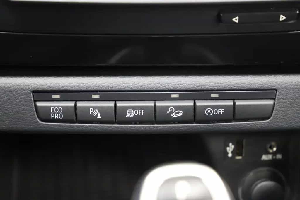 BMW X1 20i 184PS Automatik xDrive Sport Line Navi 11/2013-photo-18