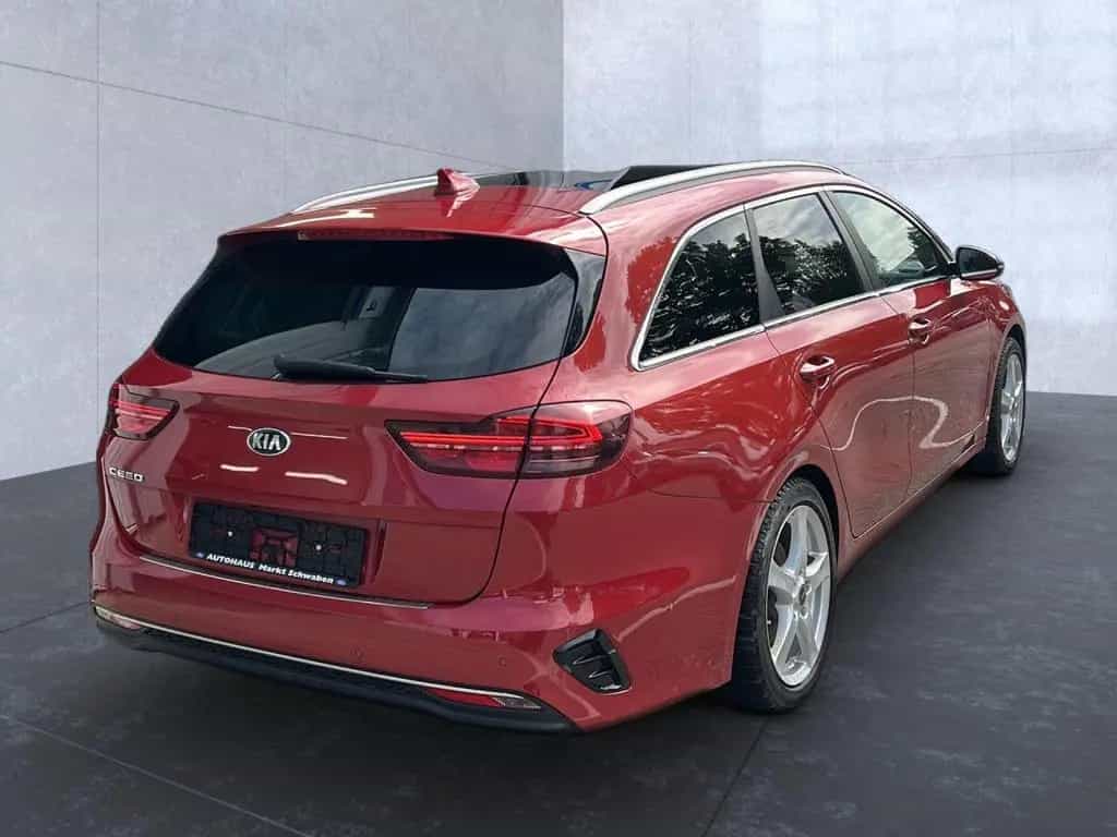 Kia Ceed Sporty Wagon Platinum Edition Bluetooth 02/2019-photo-2