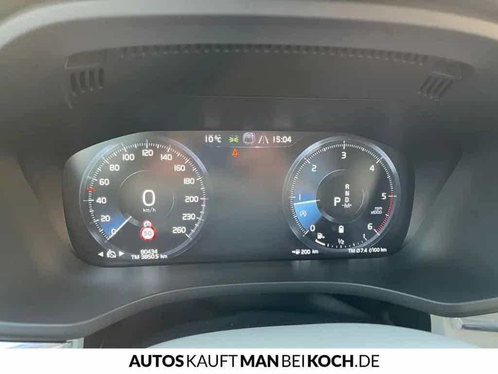 Volvo XC60 B5D AWD Momenentum Pro Kamera AHK Leder LED 03/2020-photo-10