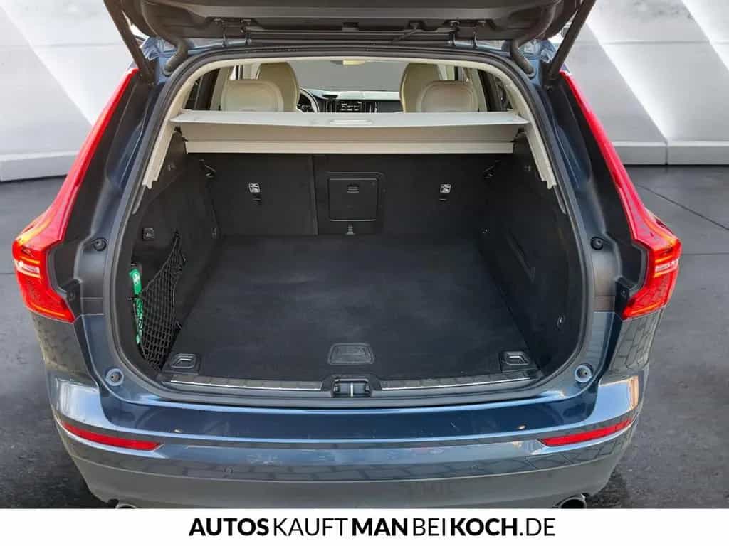 Volvo XC60 B5D AWD Momenentum Pro Kamera AHK Leder LED 03/2020-photo-13