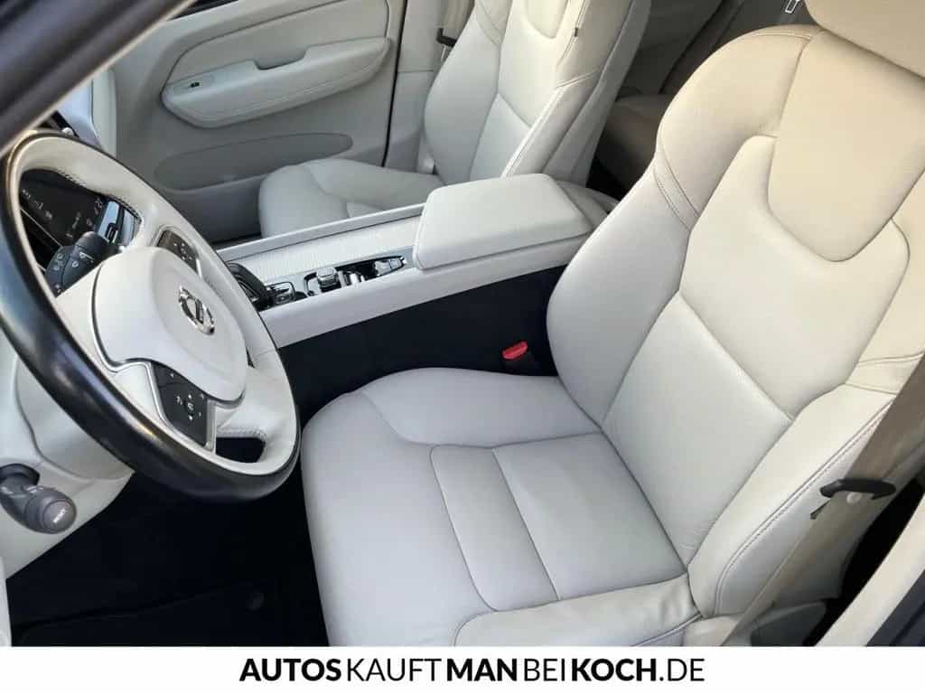 Volvo XC60 B5D AWD Momenentum Pro Kamera AHK Leder LED 03/2020-photo-5