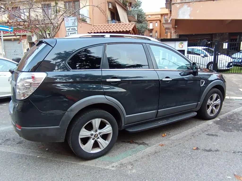 Chevrolet Captiva 2.0 VCDi 7 posti offerta del m 06/2010-photo-1