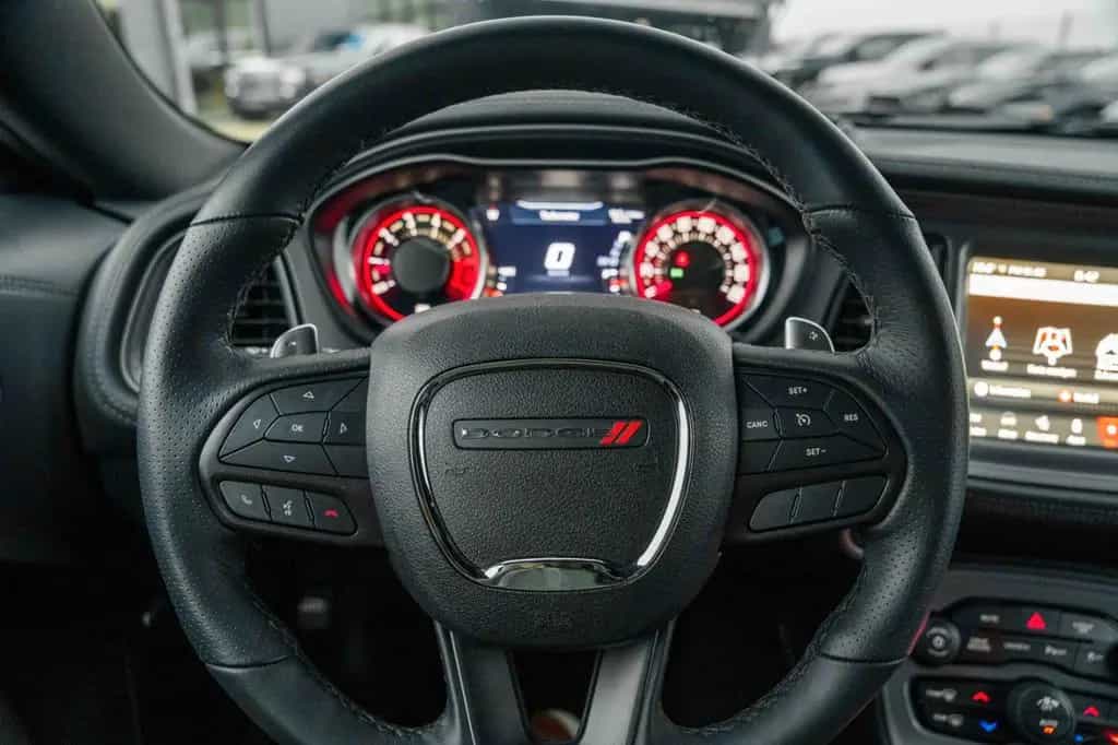 Dodge Challenger 6,4 R/T SCAT PACK Led 03/2023-photo-26