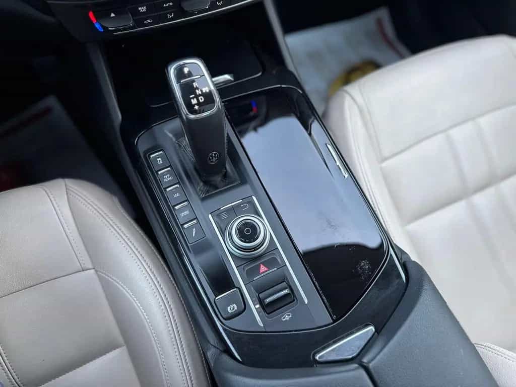 Maserati Levante GranSport V6 Diesel LED SoftClose Shadow 02/2020-photo-22