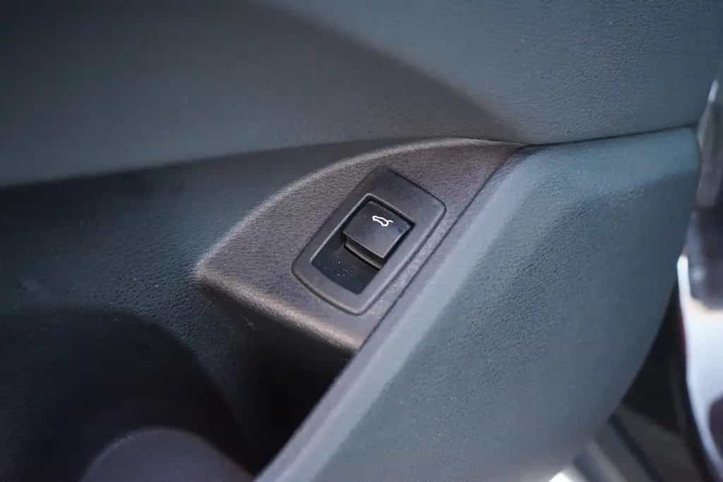 BMW X1 xDrive 20i Aut. LED Navi Tempomat Sitzheizung 11/2017-photo-12