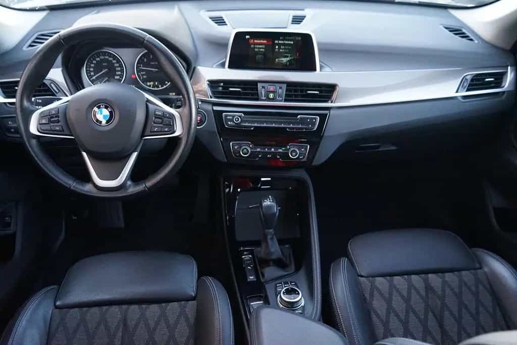BMW X1 xDrive 20i Aut. LED Navi Tempomat Sitzheizung 11/2017-photo-14