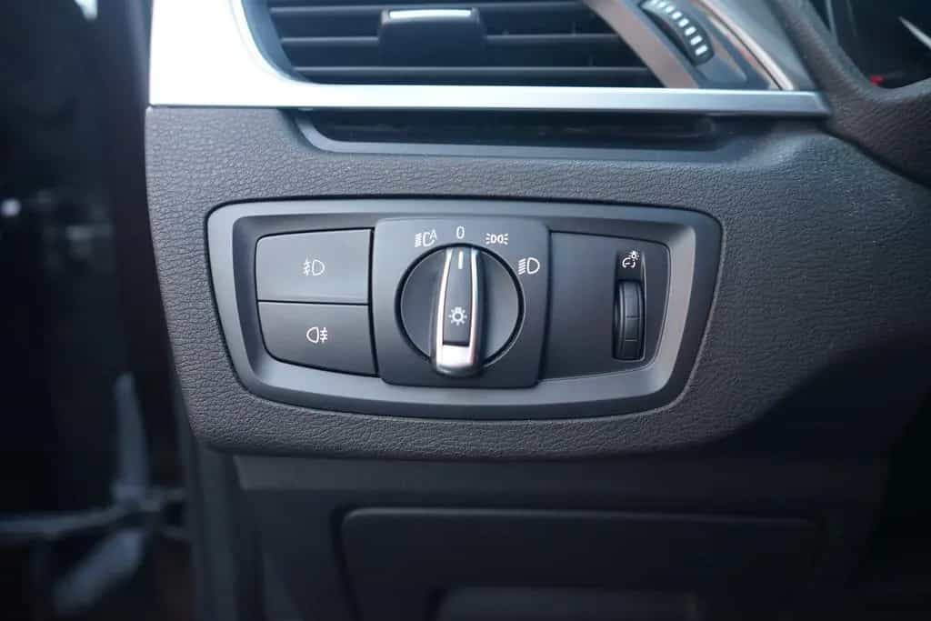 BMW X1 xDrive 20i Aut. LED Navi Tempomat Sitzheizung 11/2017-photo-22