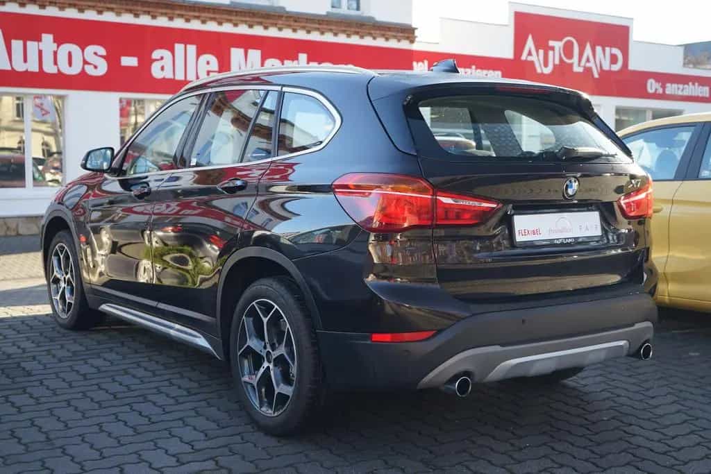 BMW X1 xDrive 20i Aut. LED Navi Tempomat Sitzheizung 11/2017-photo-4