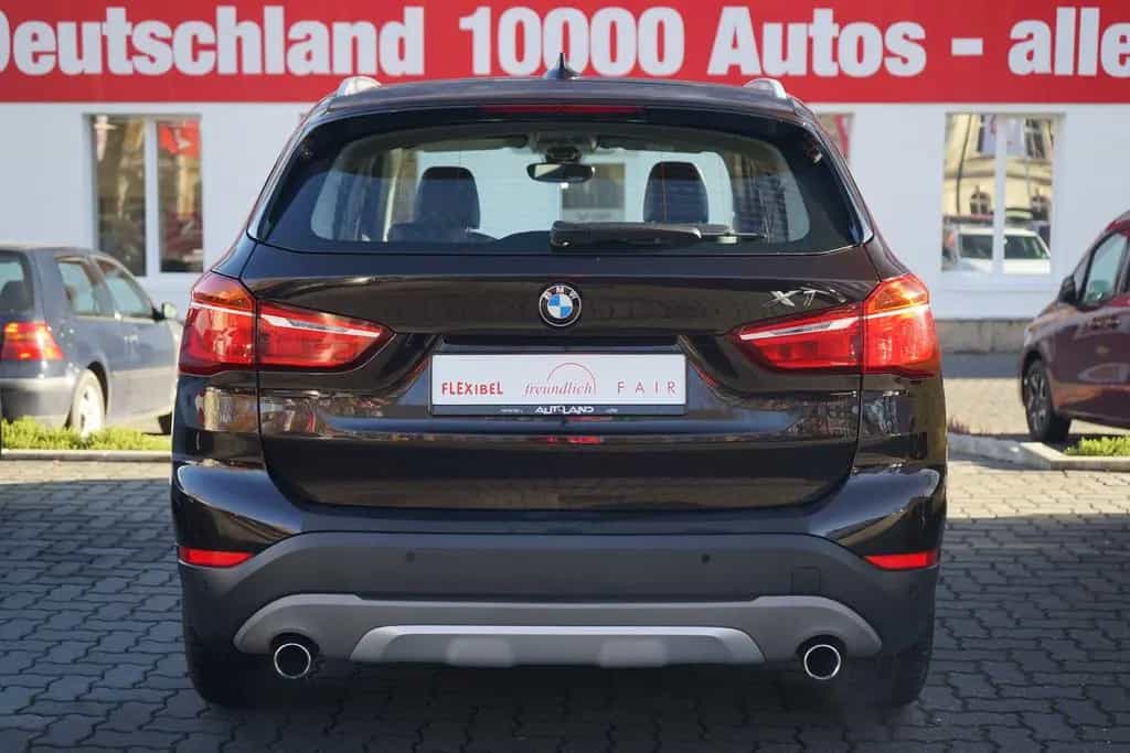 BMW X1 xDrive 20i Aut. LED Navi Tempomat Sitzheizung 11/2017-photo-5