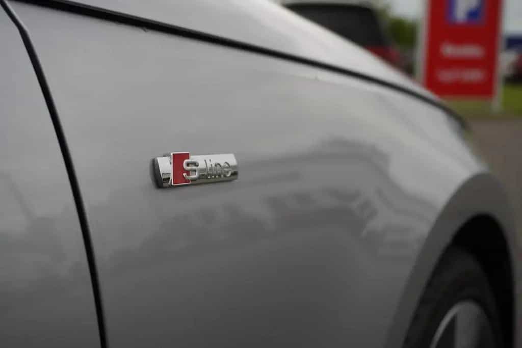 Audi A4 Avant TFSI sport S-Line S-Tronic PDC AHK 03/2018-photo-32