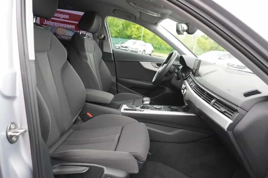 Audi A4 Avant TFSI sport S-Line S-Tronic PDC AHK 03/2018-photo-33