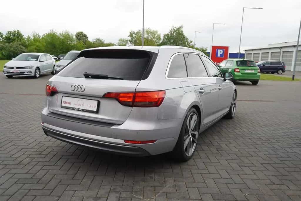Audi A4 Avant TFSI sport S-Line S-Tronic PDC AHK 03/2018-photo-4